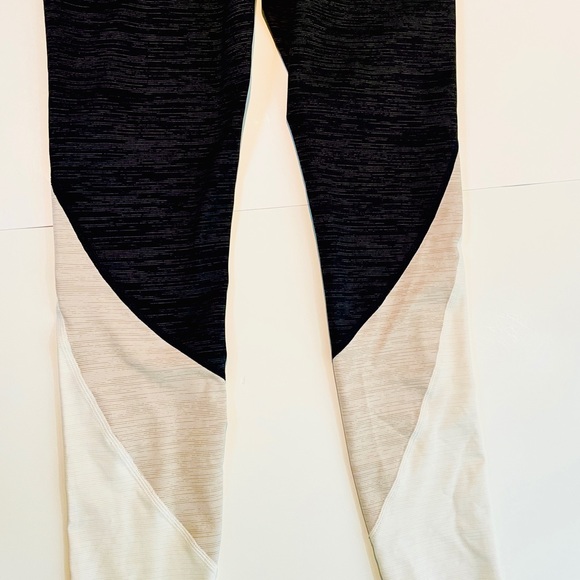 Outdoor Voices High Rise Leggings - Picture 6 of 7